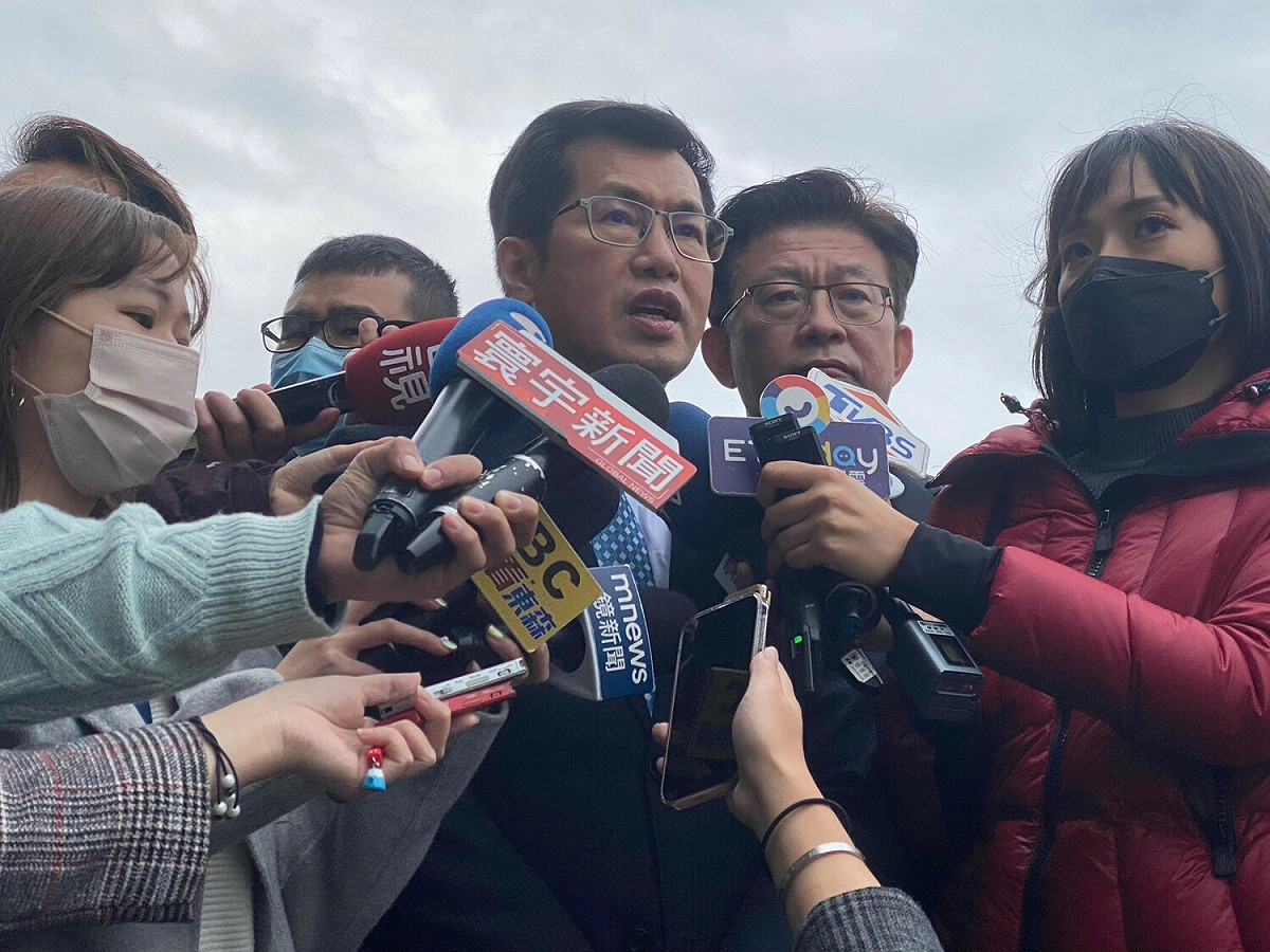 蔡英文中午與綠委舉行便當會，羅致政會後轉述。 圖：陳佩君／攝