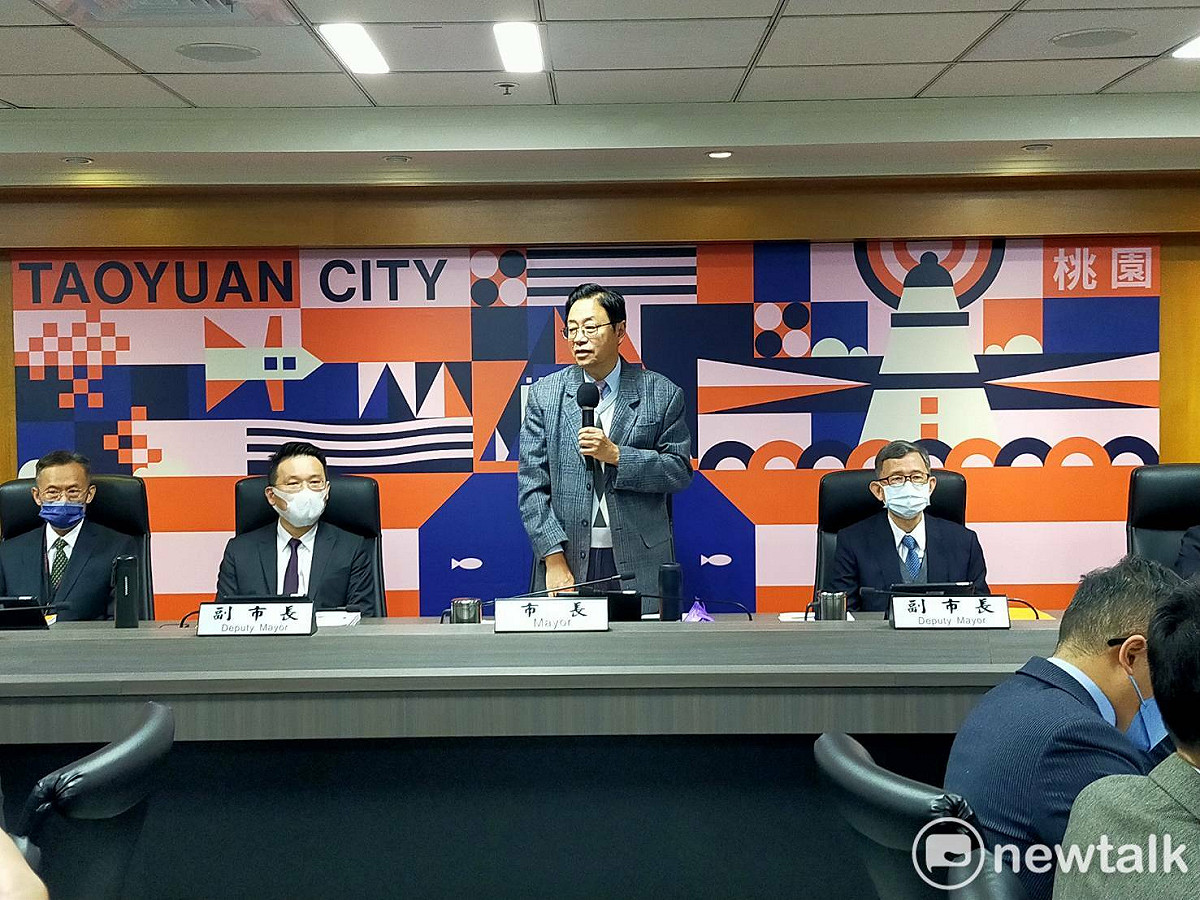 張善政首場市政會議，要求團隊首長不要以威權式風格領導，同時也要遵循「熱誠、效率、操守、能力」的原則。 圖：林昀真／攝