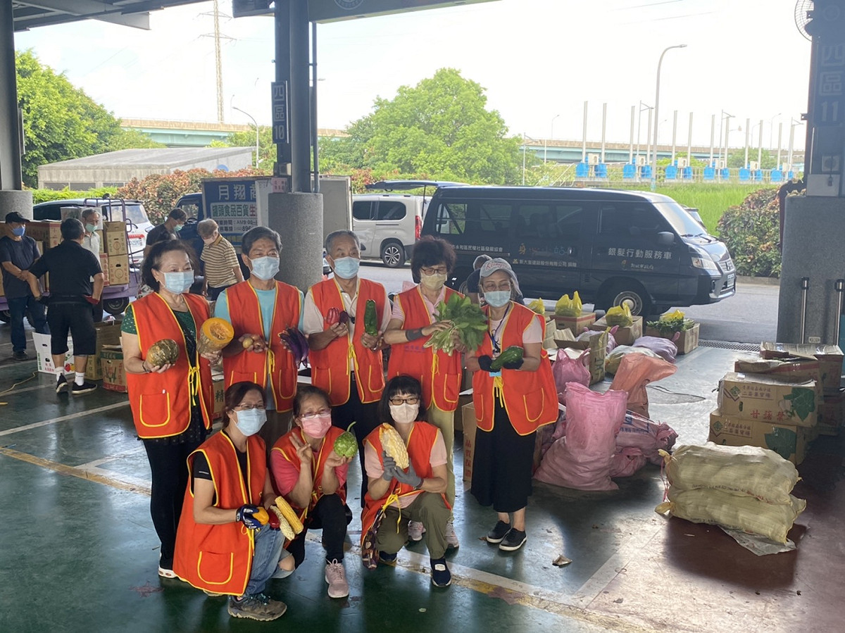 循環經濟零廢生活－惜食良品知足分享食在幸福。 圖：新北市環保局提供