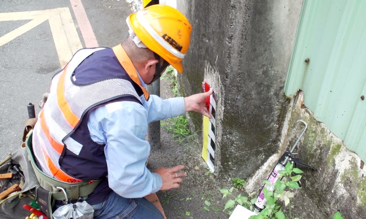 新北公共監測平台，有線電視系統業者以專人專責持續維管。 圖：新北市新聞局提供