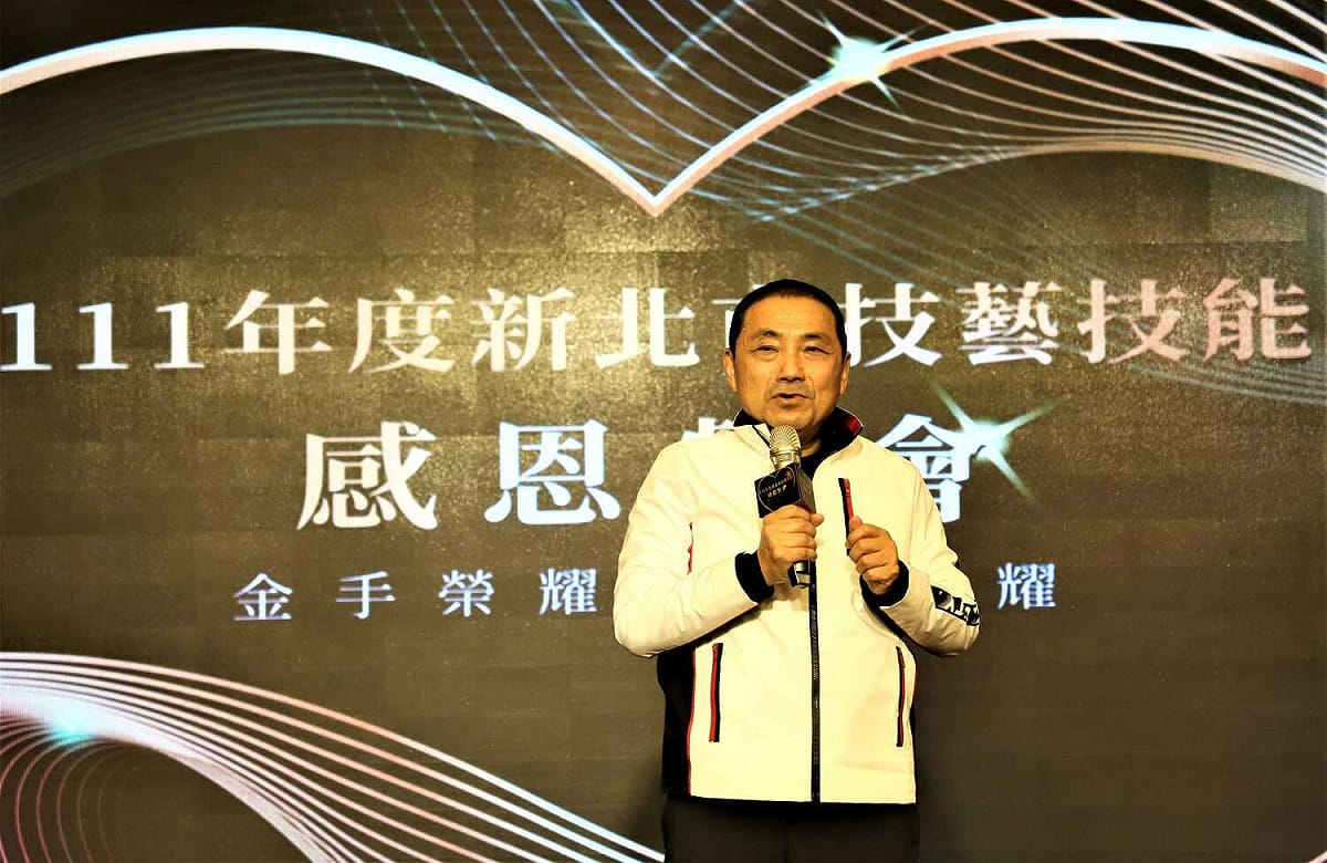 侯友宜表示，新北市未來4年翻倍8億元經費，全面啟動技職教育國際化。 圖：新北市教育局提供