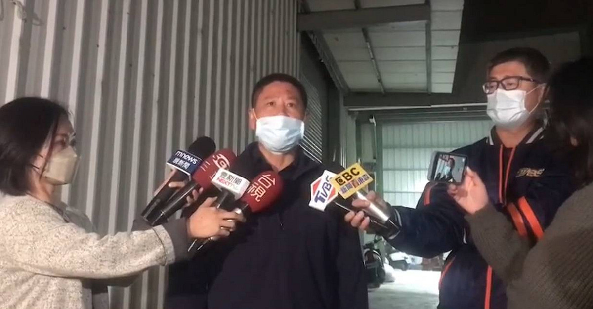 林園分局長張泰賓(中)說明案情。 圖：孫家銘攝