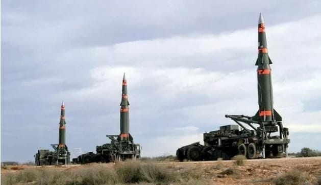 中國解放軍陸基彈道導彈攻擊群。  圖 : 翻攝自政知見(資料照)