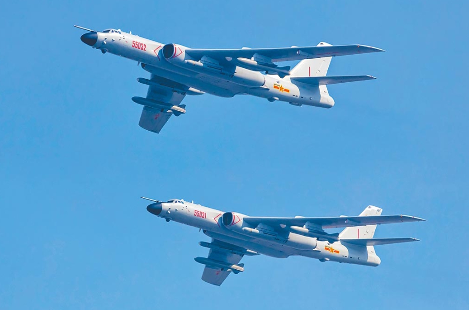 解放軍轟6戰機。 圖 : 翻攝自人民視覺