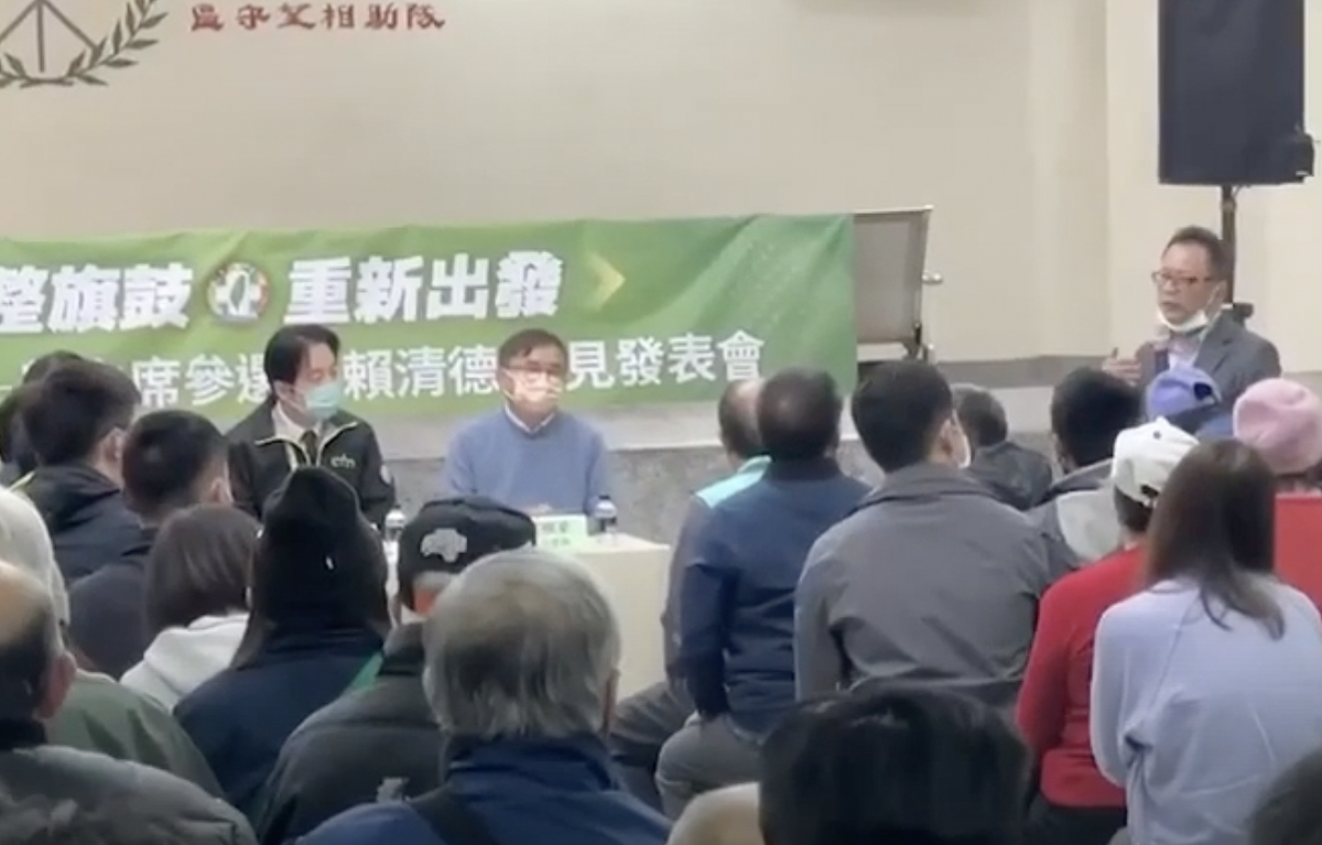 立委劉櫂豪在台東縣長六戰六敗，與他黨内競爭提名，強調要辦初選，未能如願的前立委賴坤成痛批，「黨中央選對會要負責、派系之私害了台東」 圖：翻攝自賴坤成提供影片