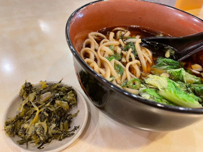▲有「最便宜牛肉麵」之稱的三商巧福，如今也頂不住原物料上漲，自明年1月6日起漲價。 圖：示意圖／NOWnews提供