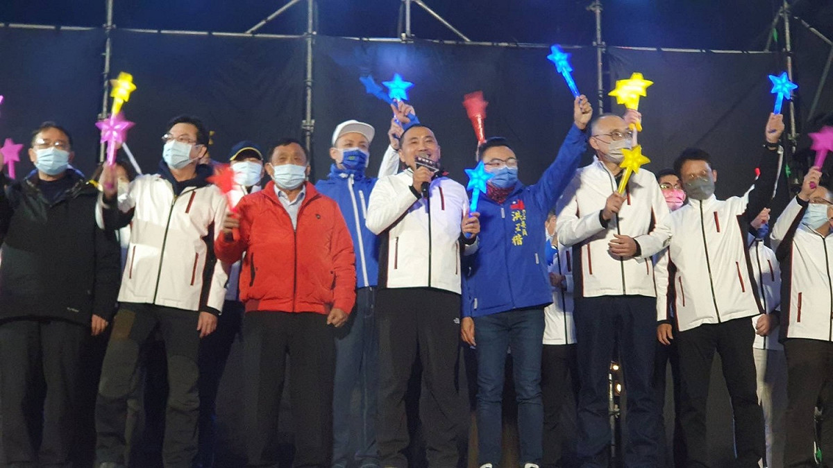 跨年夜首發的煙火秀，與民眾跨年夜一起倒數，迎接2023年。 圖：新北市水利局提供
