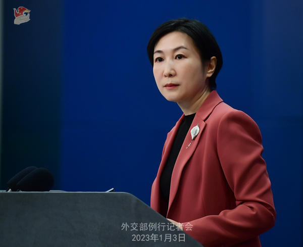 中國外交部發言人毛寧3日回答記者提問歐盟送疫苗一事，表示中國有全球最大規模的疫苗生產線，能夠滿足「應接盡接」需要。 圖：翻攝自中國外交部
