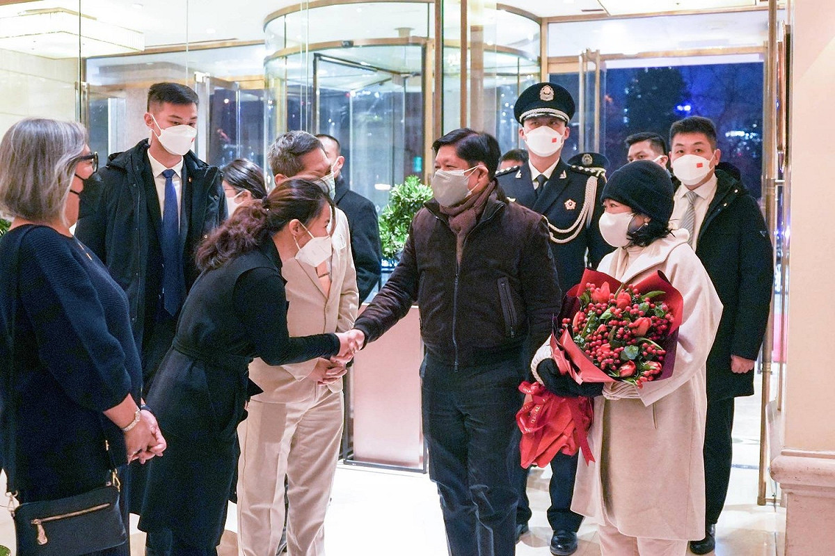 有菲律賓媒體更透露，此訪有望簽署包括農業、貿易和再生能源等 10多項雙邊合作協議。 圖：擷自小馬可仕臉書