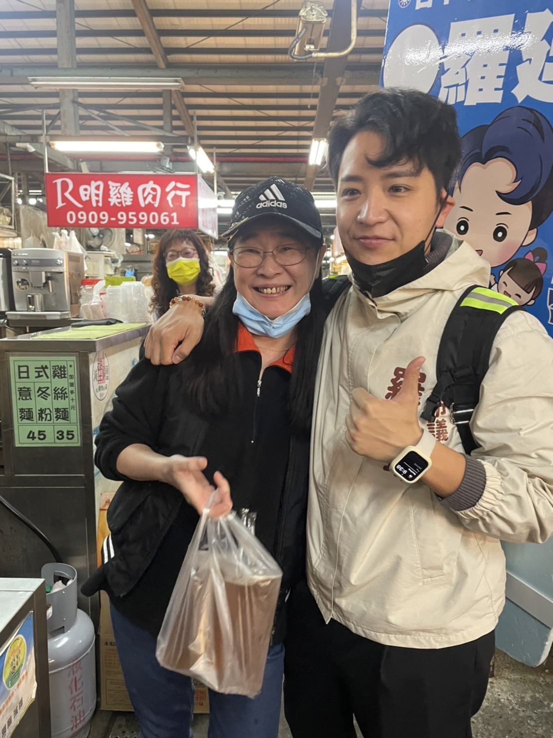 綽號小羅的羅廷瑋，很受婆婆媽媽們的歡迎。  羅廷瑋/提供
