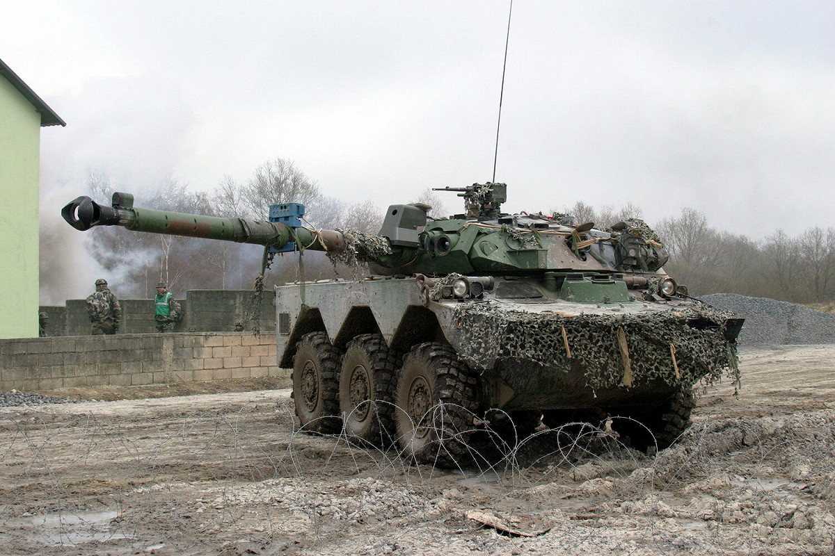 法國輕型六輪式偵察裝甲車 AMX 10 RC 。 圖：翻攝自維基百科（資料照）