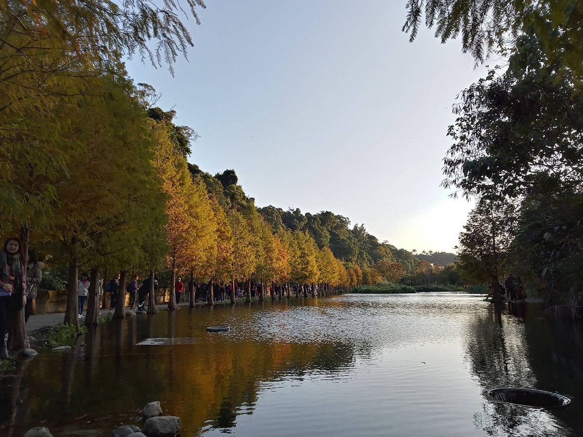 明日冷氣團報到，下半天乾空氣南下，將會是乾冷。 圖：民眾／提供