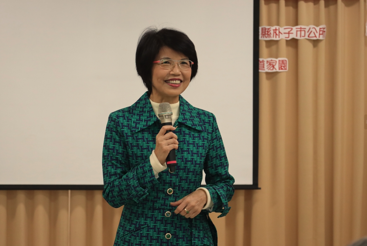 中正大學中文系所王瓊玲教授日前推出《春閨夢-那些被留下來的女人》小說，5日上午於敏道家園舉行新書分享會，會中暢談新書的創作歷程。 圖/ 王瓊玲提供
