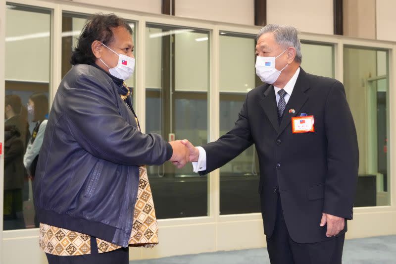 吐瓦魯國國會議長戴伊歐（Samuelu Penitala Teo）夫婦今（8）日率團抵達臺灣，展開為期 5 天的訪問行程。 圖：外交部提供