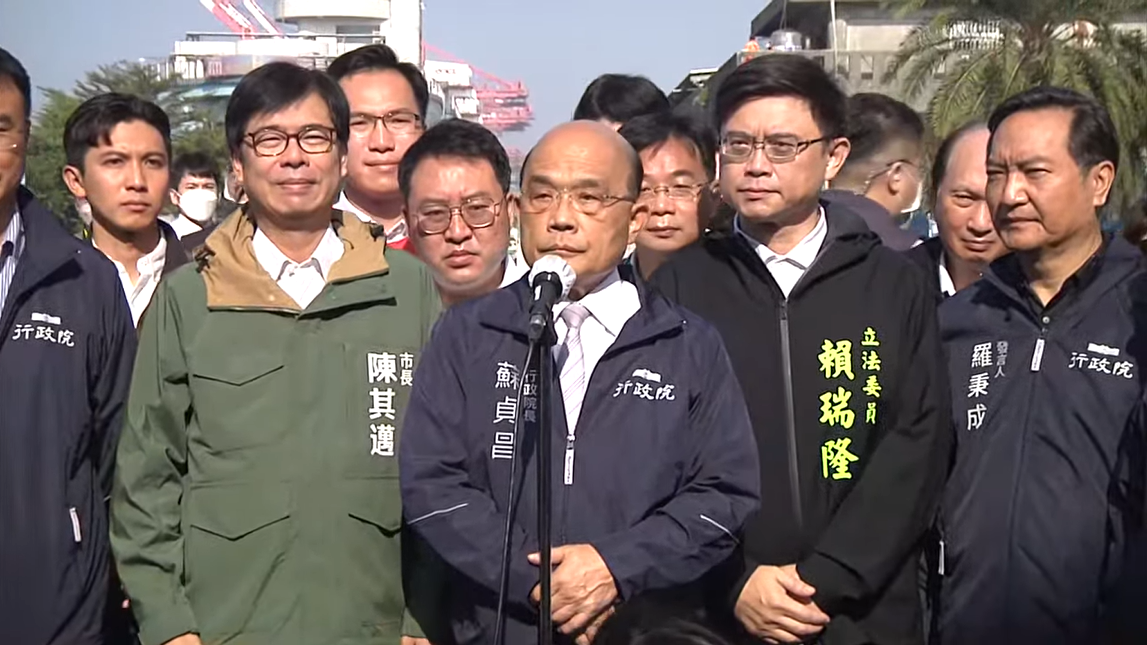 行政院長蘇貞昌今（13）天上午到高雄視察「前鎮漁港建設計畫推動情形」前受訪。 圖：擷自直播畫面