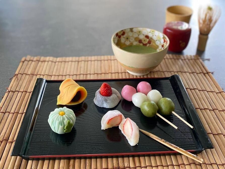 The Suyari Table提供適合初學者體驗的一日和菓子製作課程，也提供考取和菓子講師資格的進階課程。 圖：ⒸThe Suyari Table／提供