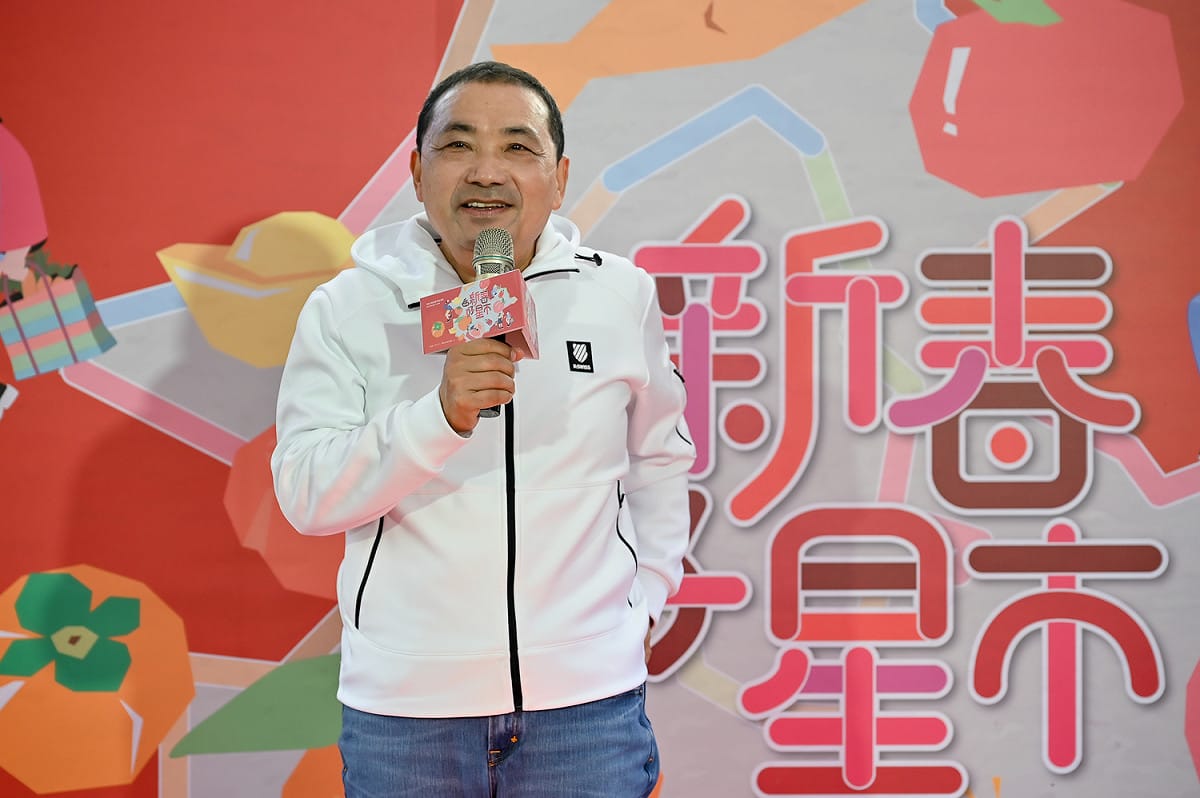 侯友宜表示，去(111)年新北市榮獲6座五星優良市集及4座四星優良市集，超越歷年成績，市府因此辦理消費滿額抽的活動進行推廣。 圖：新北市市場處提供