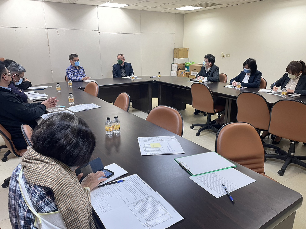 桃園市政府勞動局邀集長榮航勤公司代表協調。 圖：桃園市政府勞動局／提供