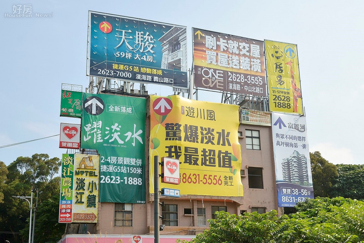 國際不動產投顧公司戴德梁行今天(2日)發布第二季土地及商用不動產市場季報，今年第二季土地市場交易量為390億元，累計上半年交易已突破千億大關。(圖為房產廣告看板資料照) 圖：新頭殼資料照（資料照）。