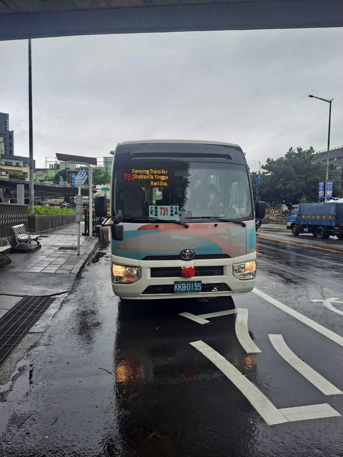 因應春節旅遊人潮，觀光風景區公車機動增班。 圖：新北市交通局提供
