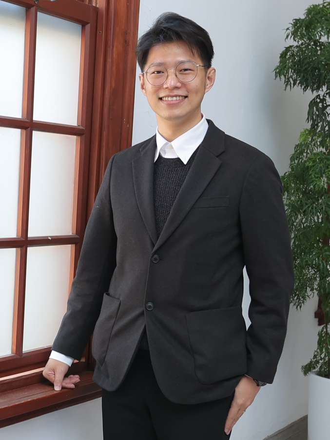 新竹市府行政處長謝泊泓爆出婚外情，火速請辭。 圖：翻攝自新竹市府官網
