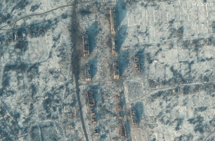 衛星照片顯示，索萊達爾戰況激烈，當地已成一片焦土。 圖 : 翻攝自MAXAR衛星