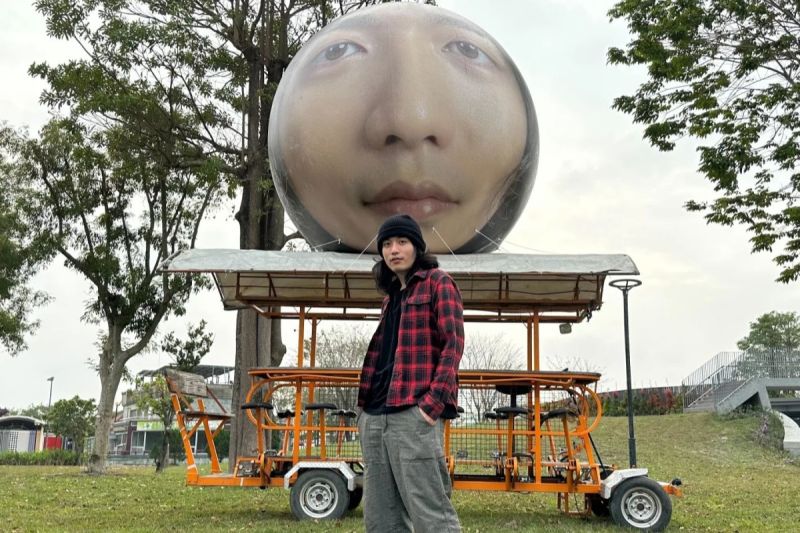 「尿尿的地方」重現，彰化人頭氣球車超狂，將成春節奇景。 圖／RJ 廉傑克曼 臉書