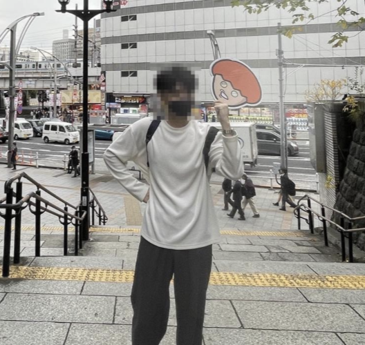 洋蔥表示不露臉的一大原因是因為會「失去路人甲的身份」。 圖：翻攝自洋蔥IG