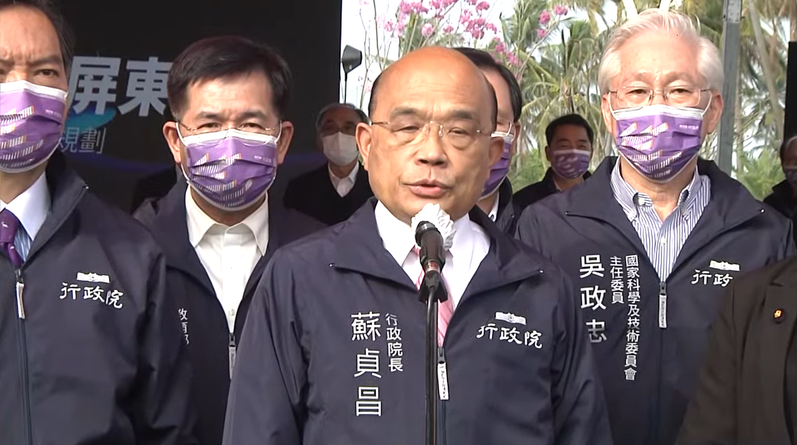 行政院長蘇貞昌今（18）日下午視察「『屏東高鐵特定區及科學園區』規劃辦理情形」前受訪。 圖：擷自直播畫面