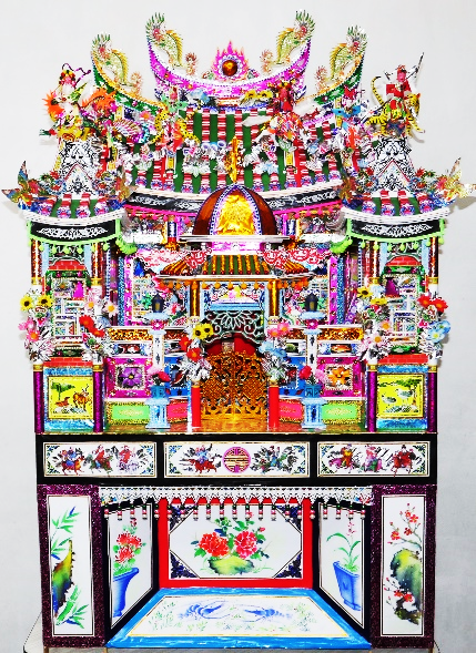 法國參展作品-小二拆漢式靈厝。 圖：新北市文化局提供