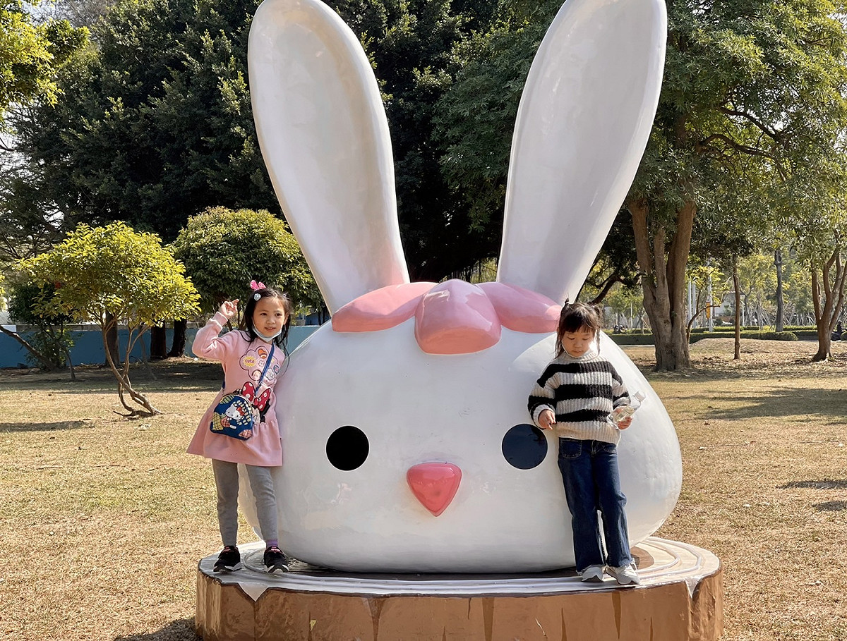 可愛動物造型的花燈。 圖：高雄市觀光局/提供