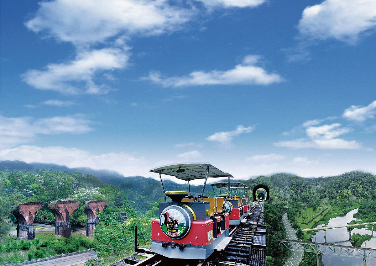 苗栗三義的「舊山線鐵道自行車」。 圖：台鐵／提供
