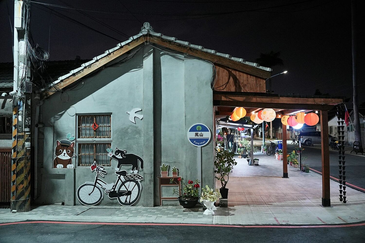 眷村點燈夜景勾起許多人回憶。 圖：高雄市文化局/提供