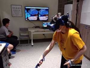 勞工局積極開發「VR職業體驗」，增加服務業職類，讓身障者的工作選擇更多元。 圖：新北市勞工局提供