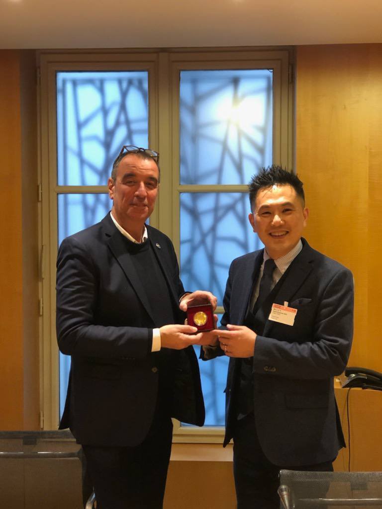 陳以信於巴黎拜會法國國民議會友台小組主席博多黑（Eric Bothorel）。 圖：陳以信提供