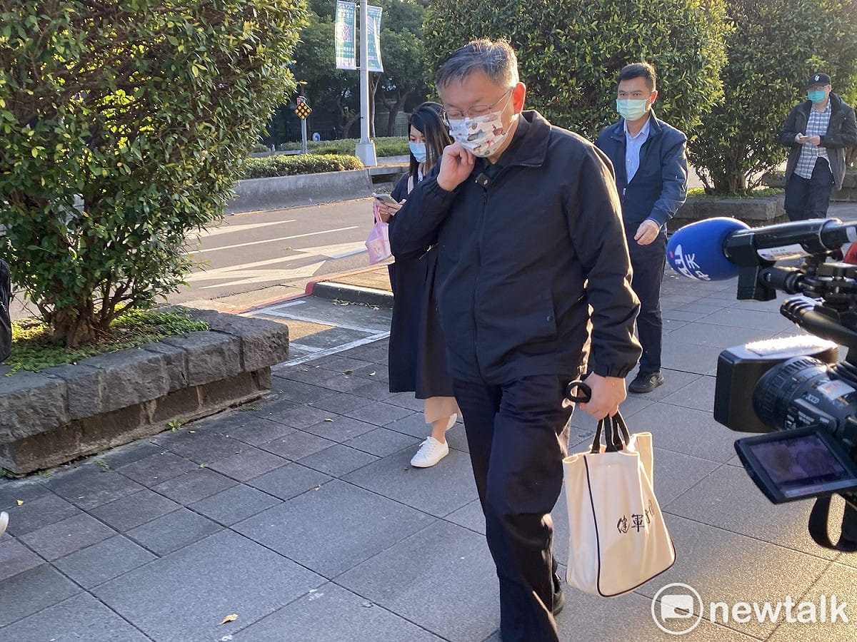 民眾黨主席柯文哲今天最後一天到台大醫院上班。 圖：周煊惠 / 攝