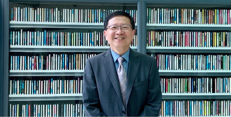 中國附醫內科部副主任夏德椿提醒，「病毒合併細菌性感染會增加重症的機會，肺炎高危險群相關的流感、肺炎鏈球菌、新冠肺炎疫苗建議應施打。」 圖／夏德椿提供