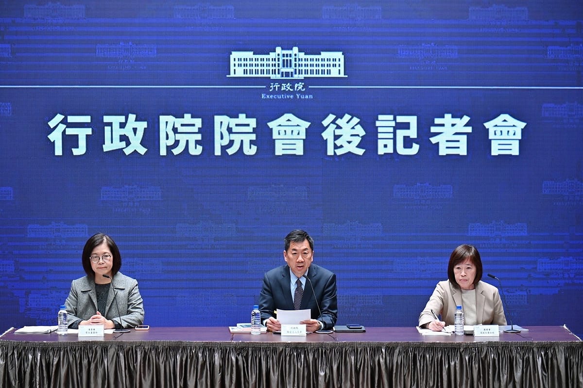 行政院今（2）天中午召開閣揆陳建仁組閣後第一次院會會後記者會。 圖：行政院提供