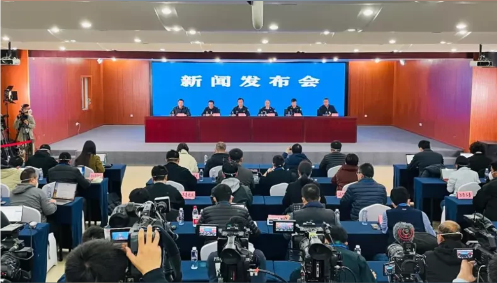 江西省警方今日召開記者會說明胡鑫宇案。 圖:翻攝自人民網