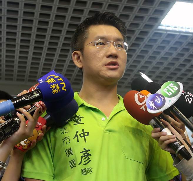 童仲彥因詐領助理費遭判刑3年10個月定讞，他入獄服刑後提釋憲，憲法法庭裁定不受理。 圖：翻攝自@Truemii2021 Twitter