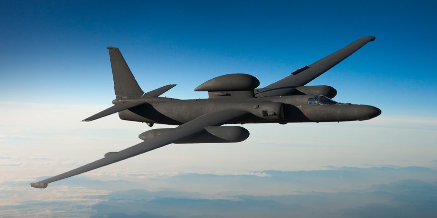 據美媒報導，至少有兩架「蛟龍夫人」高空偵察機（U-2S）於間諜氣球飛越美國中西部期間升空協助監控。曾出動該偵察機的消息也獲美國國防官員證實。 圖：擷取自推特@LockheedMartin