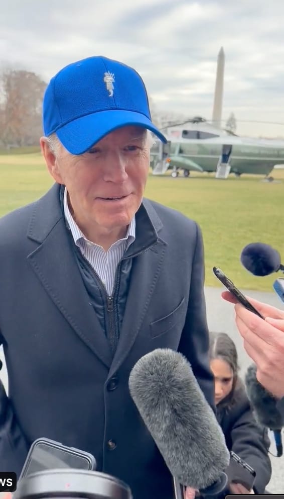當被問到是否提供F-16 戰機的問題時，美國總統拜登（Joe Biden）重申：「我們應該把它們留在這裡」。 圖：擷取自推特@Marekwalkuski