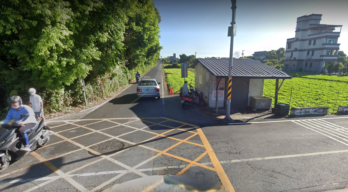 花蓮吉安鄉慶豐四街和北安街路口，道路突然縮減。 圖：翻攝自Google地圖