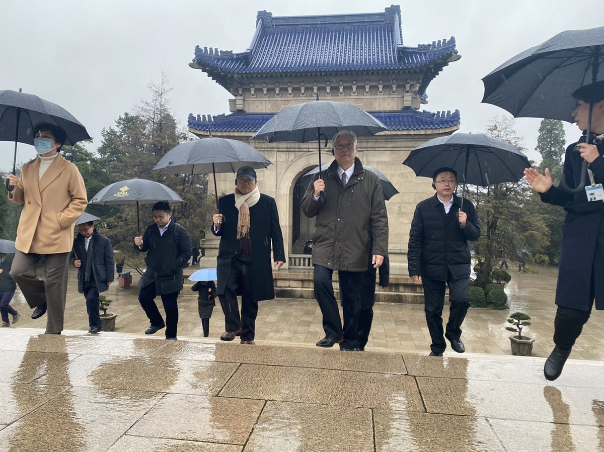 國民黨副主席夏立言今年2月參訪南京中山陵及第二歷史檔案館。 圖：國民黨提供