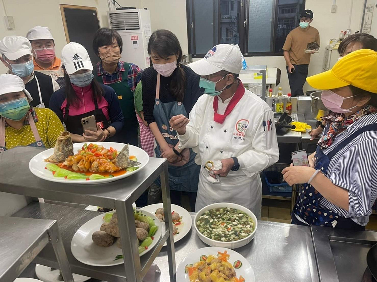 中餐烹調進階班在職勞工進修情形。