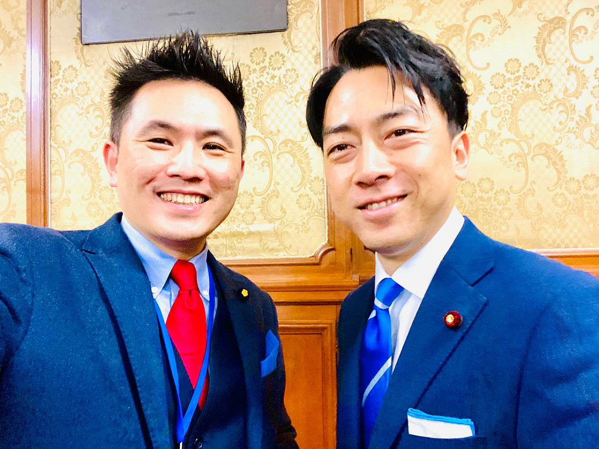 立委陳以信正於日本東京訪問，會晤朝野主要政黨參眾議員推動國會外交，與日本自民黨眾議員小泉進次郎合影。 圖 : 陳以信/提供