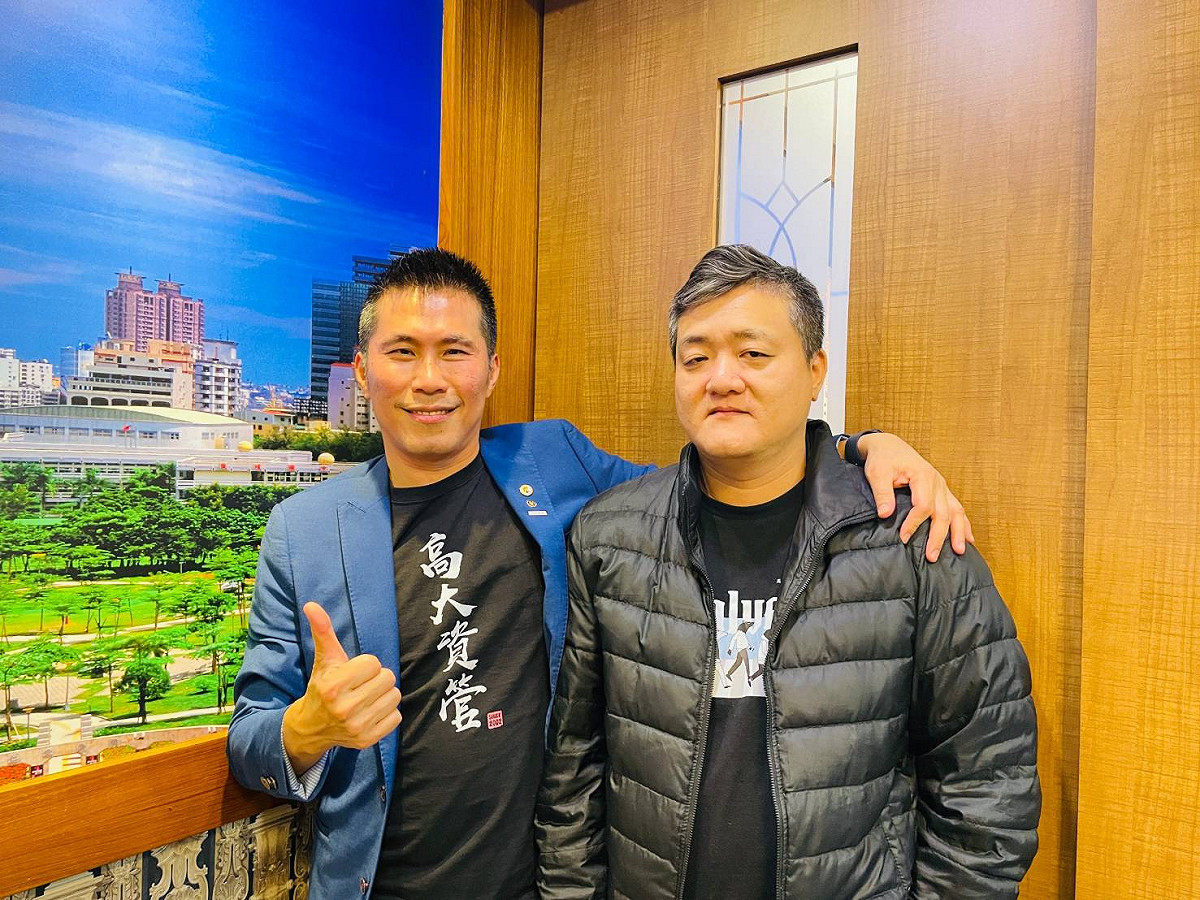 楊書成(左)與丁一賢認為醫院應努力提高民眾就醫滿意度。 圖：孫家銘攝（資料照）