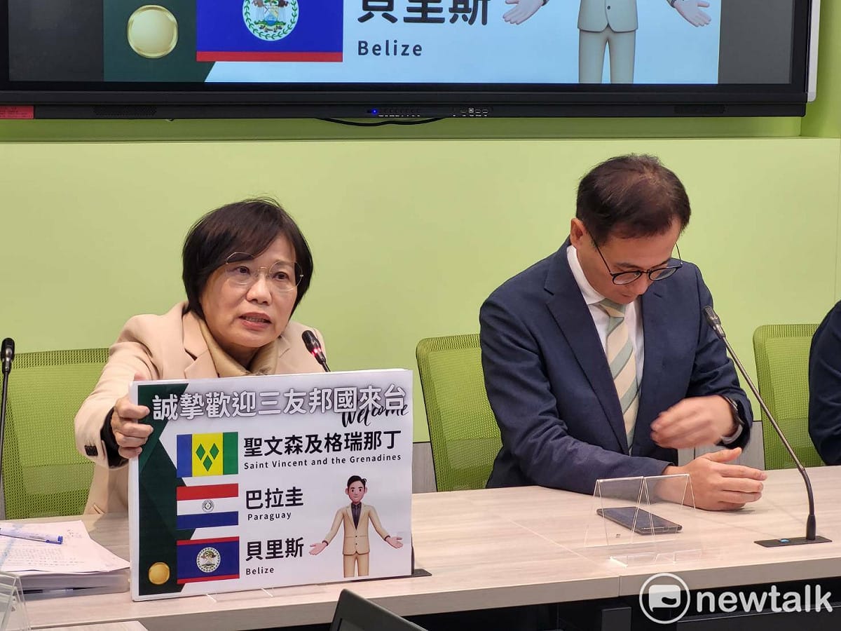 民進黨團今天上午舉行輿情記者會。 圖：陳佩君／攝