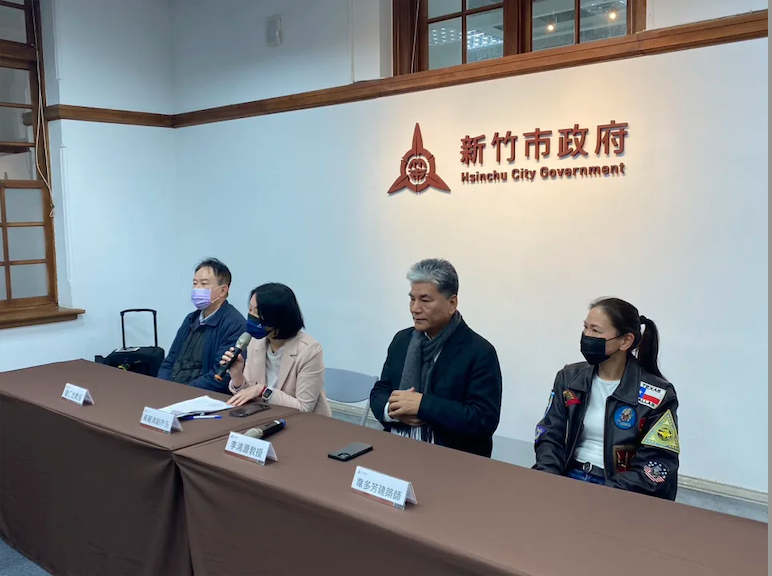 新竹市府以蔡麗清副市長擔任召集人，邀請專家學者成立棒球場工程體檢會。 圖：新竹市政府提供