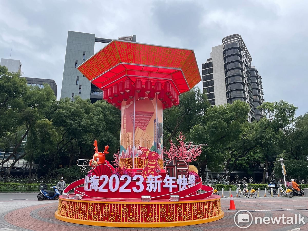 中國上海市參與今年台灣燈會的作品「儂好上海」。 圖：周煊惠 / 攝（資料照）
